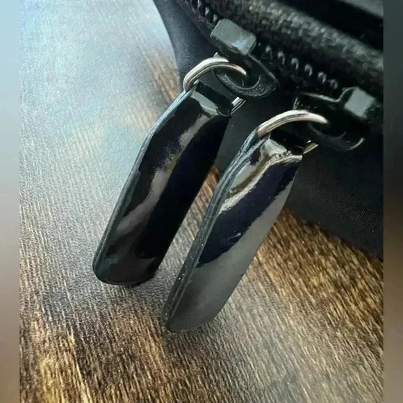 BURBERRY Fragrance | travel case/bag - Picture 8 of 16